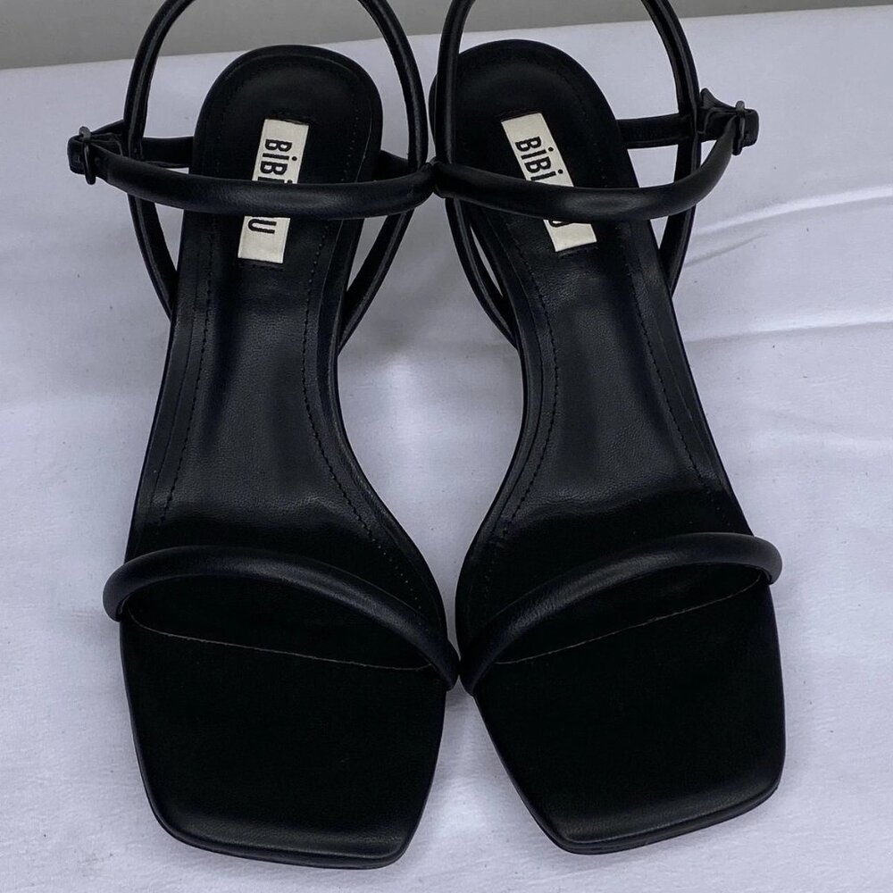 NEW BIBI LOU Strappy Kitten Heel Sandals – Black – Women’s Size 7.5
